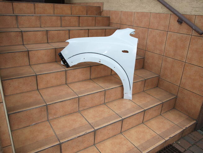 Dacia Sandero Stepway 3 III błotnik lewy przód 2020 - 2024r