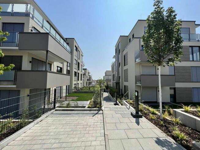 Balustrady, schody, zadaszenia, bramy ze stali nierdzewnej