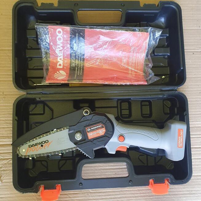 Nowa piła do drzewa akumulatorowa DAEWOO