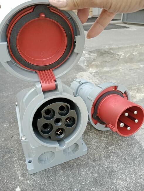 Gniazdo i wtyk siłowy 63/5 IP67 400V