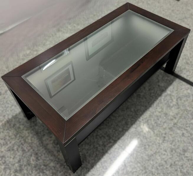 STOLIK KAWOWY do salonu marki KLOSE