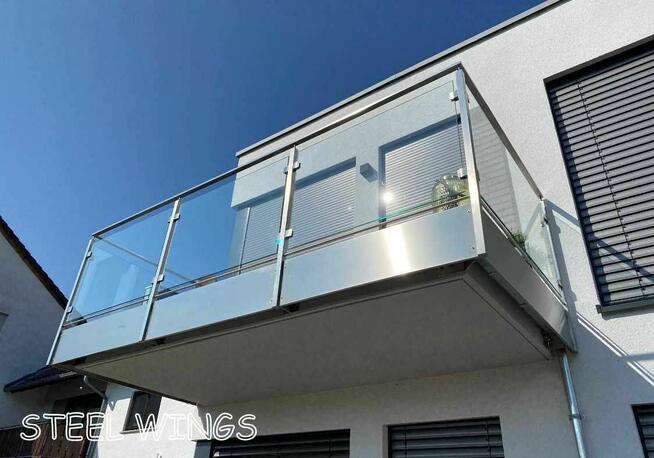 Balustrady, schody, zadaszenia, bramy ze stali nierdzewnej