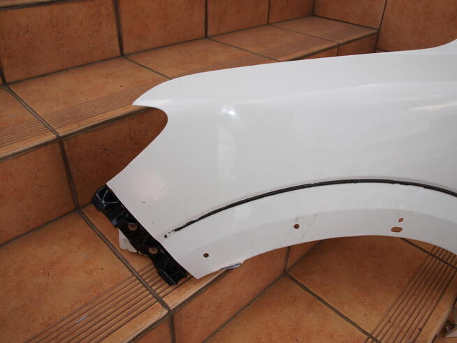 Dacia Sandero Stepway 3 III błotnik lewy przód 2020 - 2024r