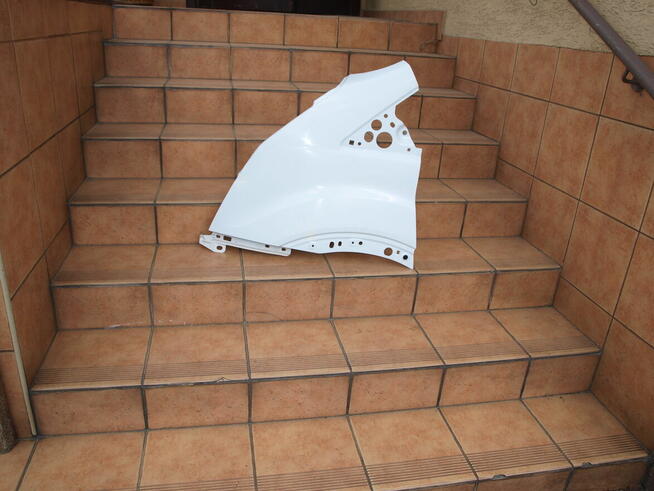 Ford Transit Mk8 błotnik lewy przód 2014 - 2024r