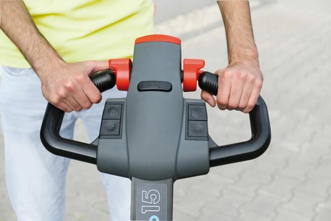 Wózek paletowy elektryczny Clark Wpio15 bateria lit jon