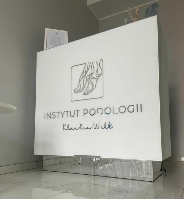 Biurko do stylizacji paznokcji recepcja Lada recepcyjna