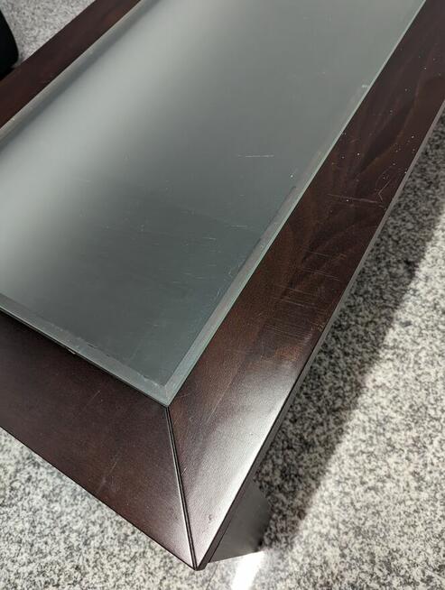 STOLIK KAWOWY do salonu marki KLOSE