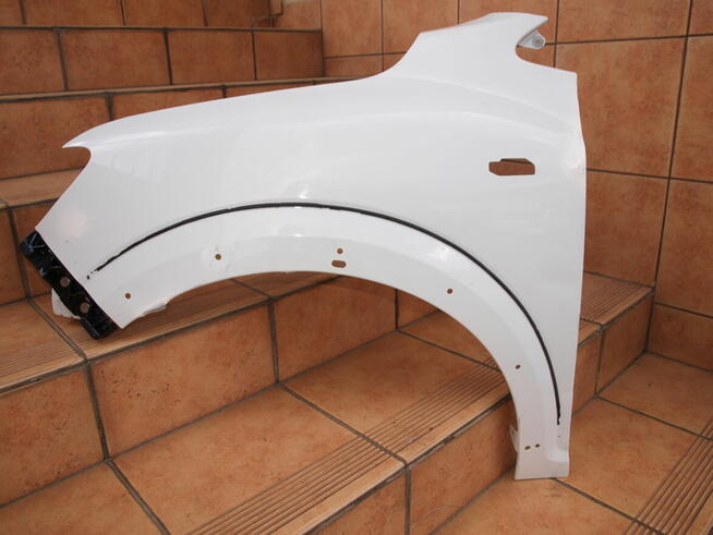 Dacia Sandero Stepway 3 III błotnik lewy przód 2020 - 2024r