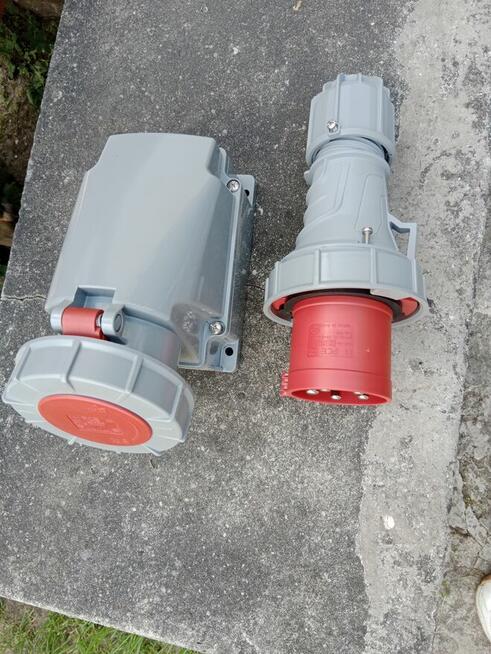 Gniazdo i wtyk siłowy 63/5 IP67 400V