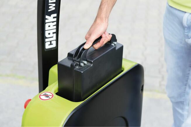 Wózek paletowy elektryczny Clark Wpio15 bateria lit jon