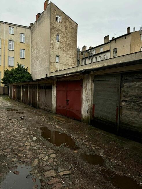 Garaż w centrum do wynajęcia