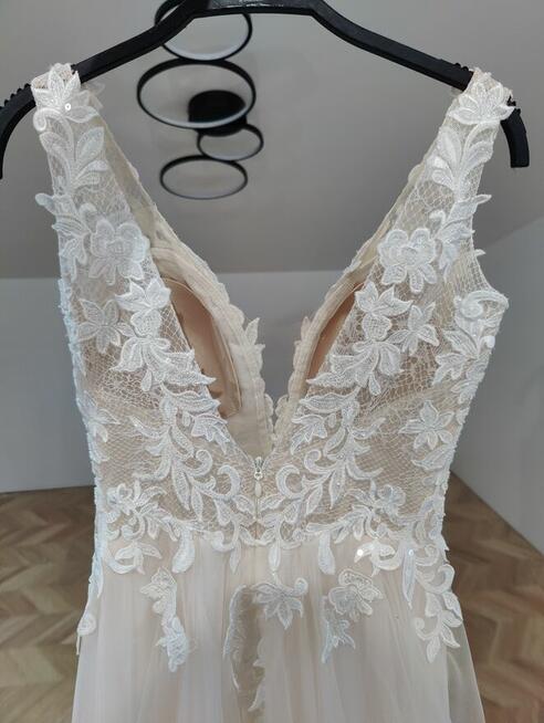 Suknia ślubna pudrowy róż. Ewa Śliwa