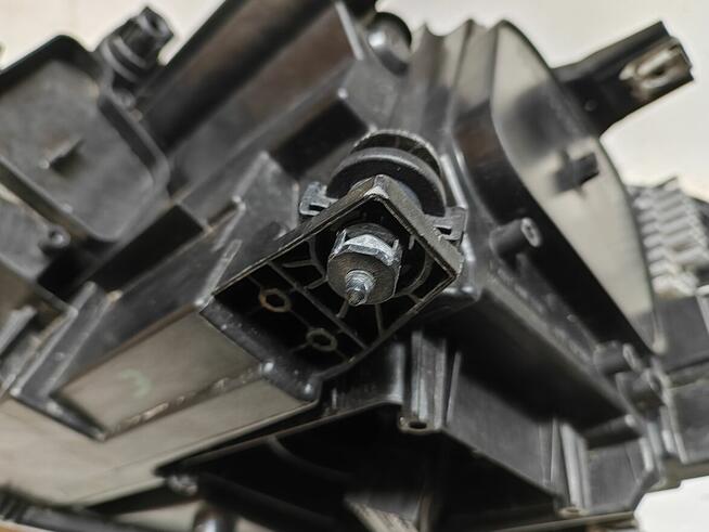 VW TOURAN II REFLEKTOR FULL LED 5TB941114A