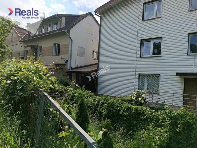 Hostel, dwa budynki, 17 pokoi, wszystkie wynajęte