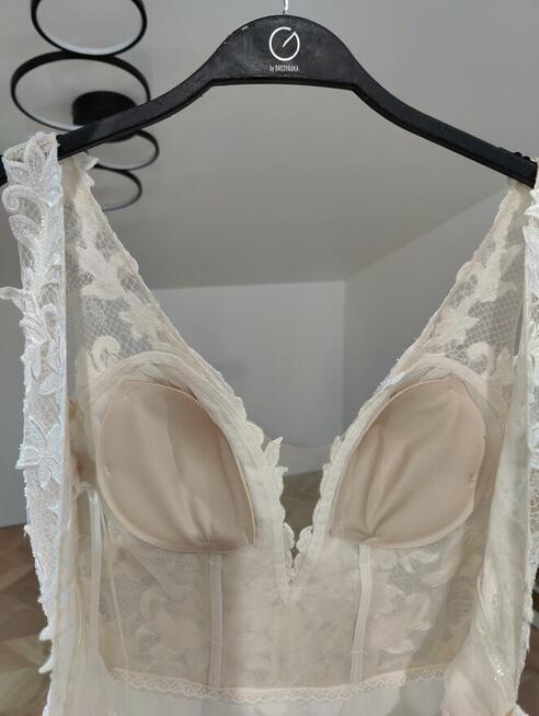 Suknia ślubna pudrowy róż. Ewa Śliwa