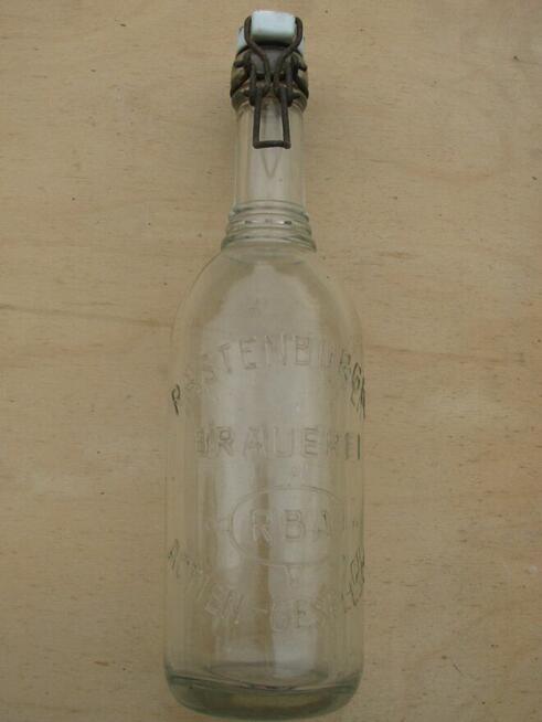 Zabytkowa butelka od piwa