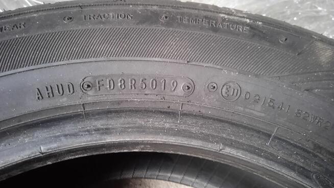 Opona opony lato 215/55 R16