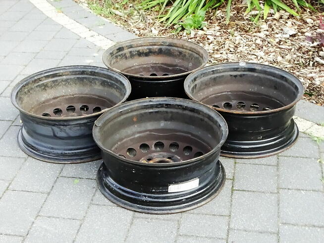 Felgi stalowe 6Jx15H2 ET 47 5x112 osadzenie 57mm x 4 szt.