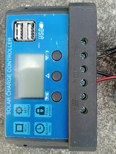 Regulator ładowania Solarny SOL 20A LCD 2xUSB Volt Polska