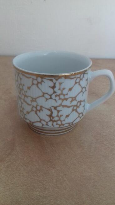 Serwis kawowy „Roman” z Chodzieży (filiżanki i spodki)