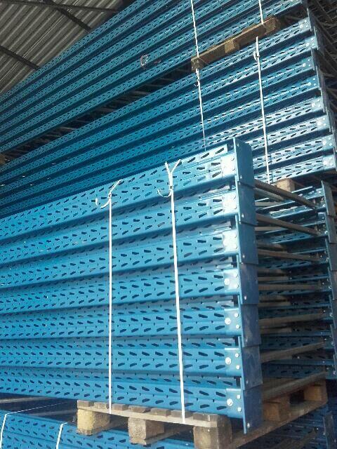 Regały używane Warszawa i akcesoria do regałów