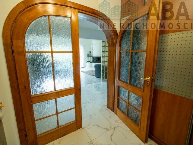 Przestronny dom z dużą działką w Starym Mieście