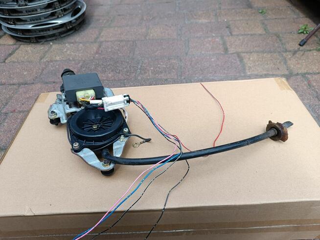 Antena elektryczna denso MB904061 MB627959 mitsubishi galant