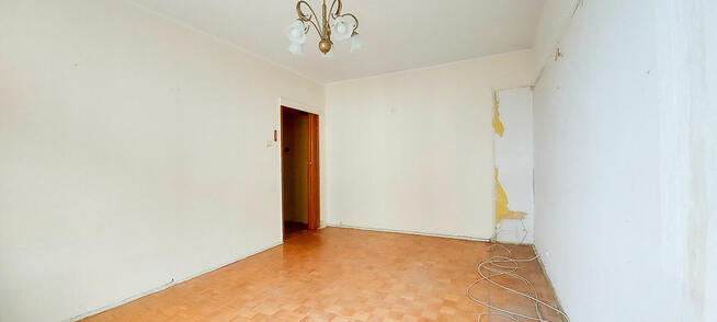 Błonie, ul.Okrzei, 2 pokoje, balkon, oddziena kuchnia, las