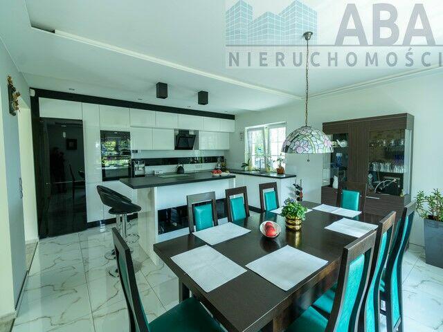 Przestronny dom z dużą działką w Starym Mieście