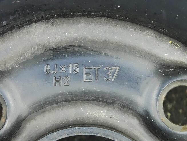 Felgi stalowe 6Jx15H2 ET37 4x108 osadzenie 57 mm.