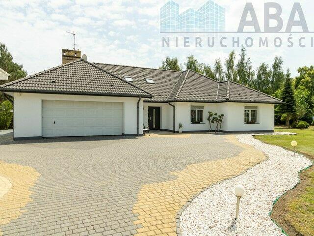 Przestronny dom z dużą działką w Starym Mieście