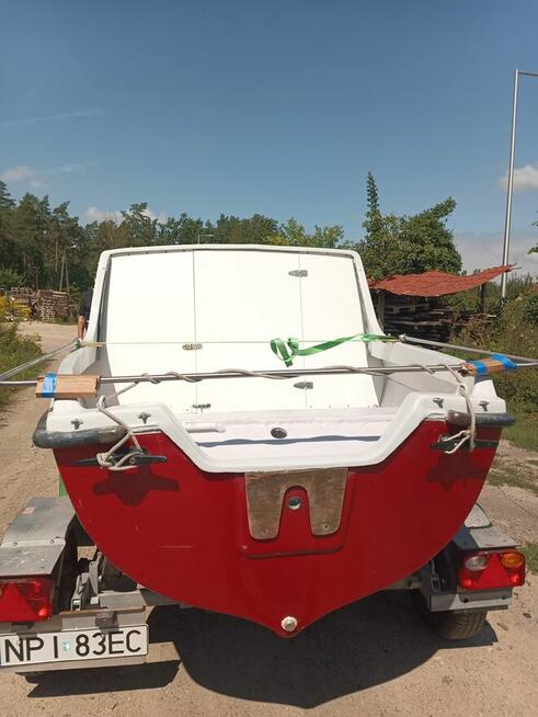 łódka kabinowa wędkarska