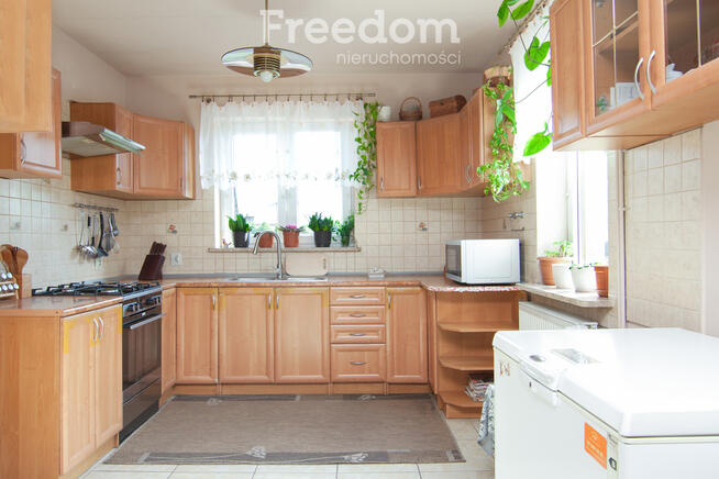 Dom w Chełmie z poddaszem użytkowym, działka 24a.