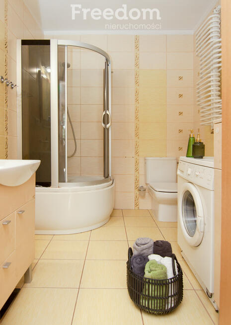 Dom w Chełmie z poddaszem użytkowym, działka 24a.