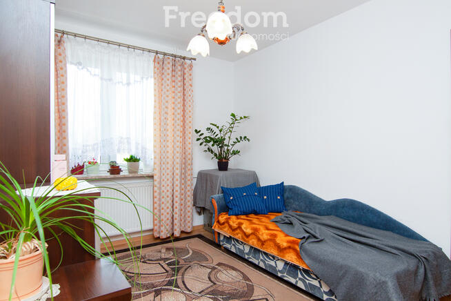 Dom w Chełmie z poddaszem użytkowym, działka 24a.