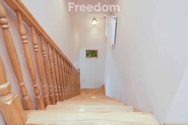 Dom w Chełmie z poddaszem użytkowym, działka 24a.