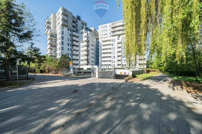 Wygodne mieszkanie w apartamentowcu