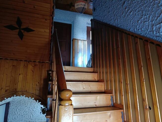 Dom - inwestycja z potencjałem i widokiem na góry