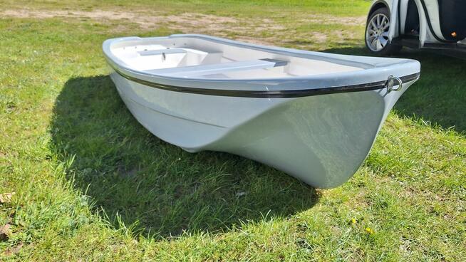 Łódka ,łódz turystycza, wędkarska , na ryby,