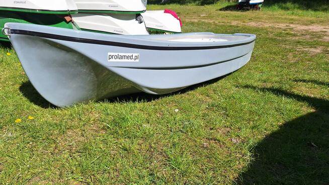 Łódka ,łódz turystycza, wędkarska , na ryby,