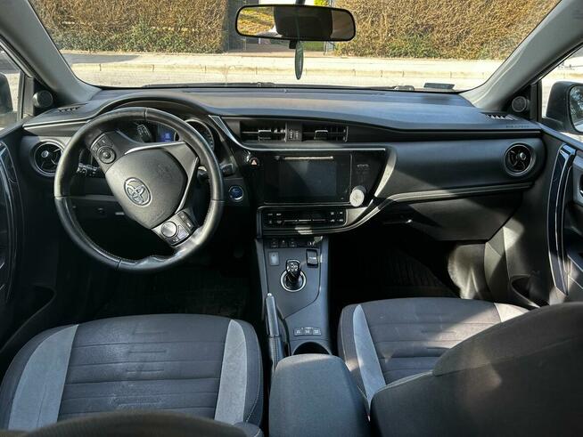 Toyota Auris hybrid Kombi 2015r LPG