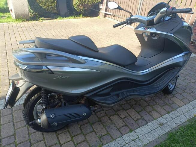 SKUTER PIAGGIO X10