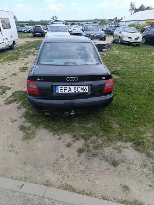 Audi A4 98 rok benzyna gaz + hak