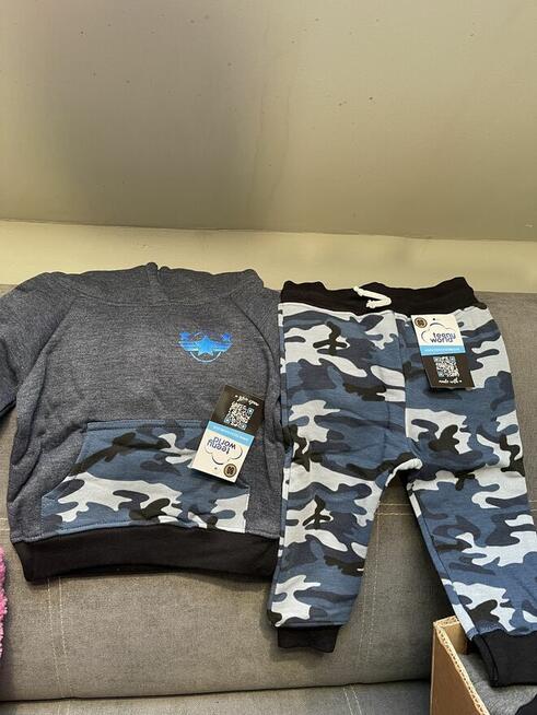 Likwidacja sklepu getry odzież dziecięca spodnie body