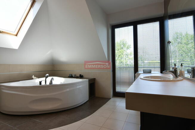 Libertów 7 pokoi 2 garaże sauna klimatyzacja