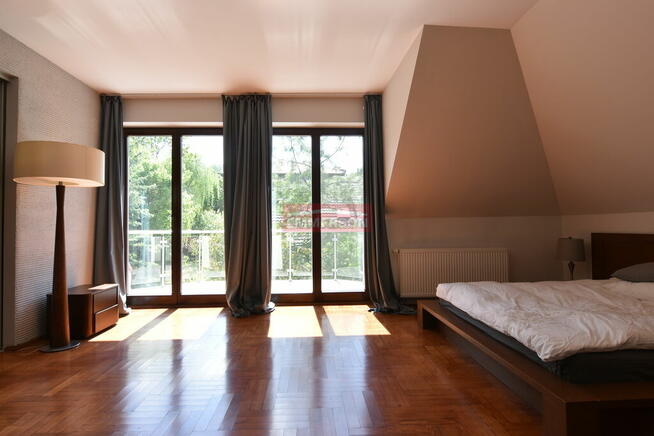 Libertów 7 pokoi 2 garaże sauna klimatyzacja