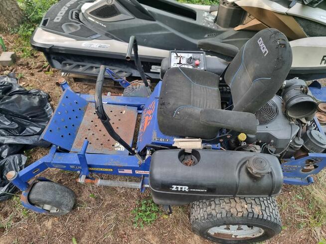 kosiarka Grizly do ogrodów i boisk, skręca w miejscu