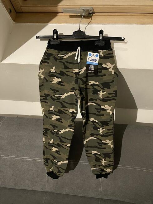 Likwidacja sklepu getry odzież dziecięca spodnie body