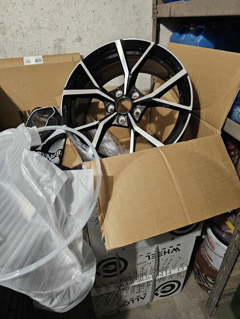 Felgi Carbonado Predator BFP 5x112 18x8,0 ET 45