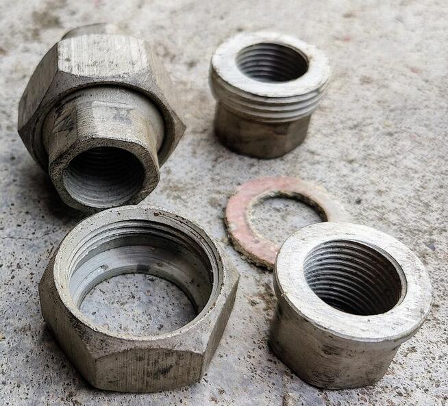 ŚRUBUNEK OCYNKOWANY 1/2 Cala 15 OCYNK GW / GW DWUZŁĄCZKA